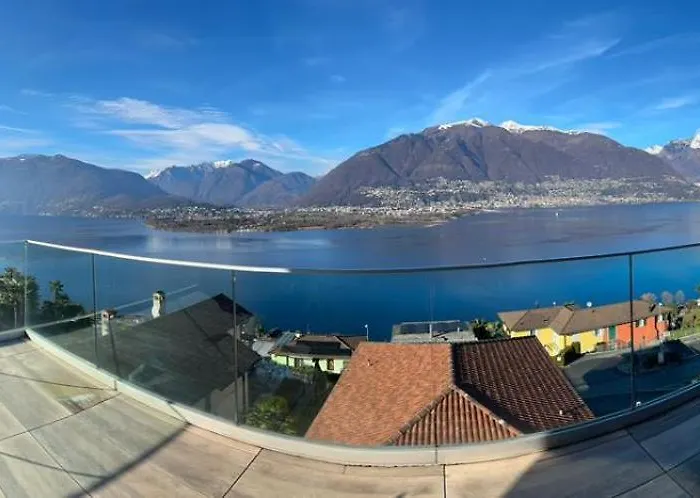 Mit Traumaussicht Apartament Gambarogno